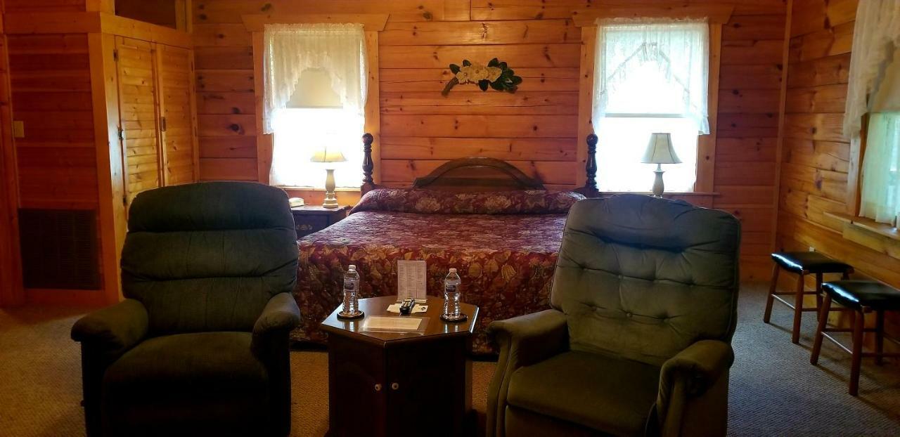 Tanglewood Motel And Log Cabins Maggie Valley Εξωτερικό φωτογραφία